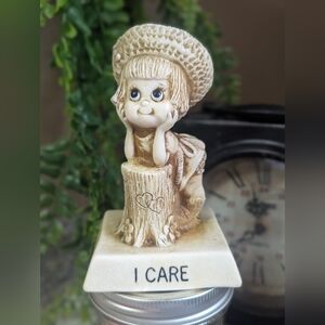 Vintage 1976 R&W Berries Co. Collectible Figurine - I Care